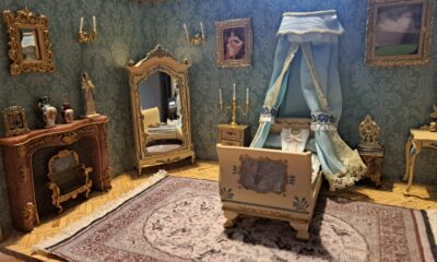 Pokojíčky pro panenky na bělském zámku vás vrátí zpátky do dětství